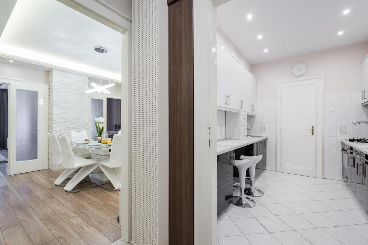 Bpr Ethereal Panoramic Suite With A/C & Balcony บูดาเปสต์ ภายนอก รูปภาพ